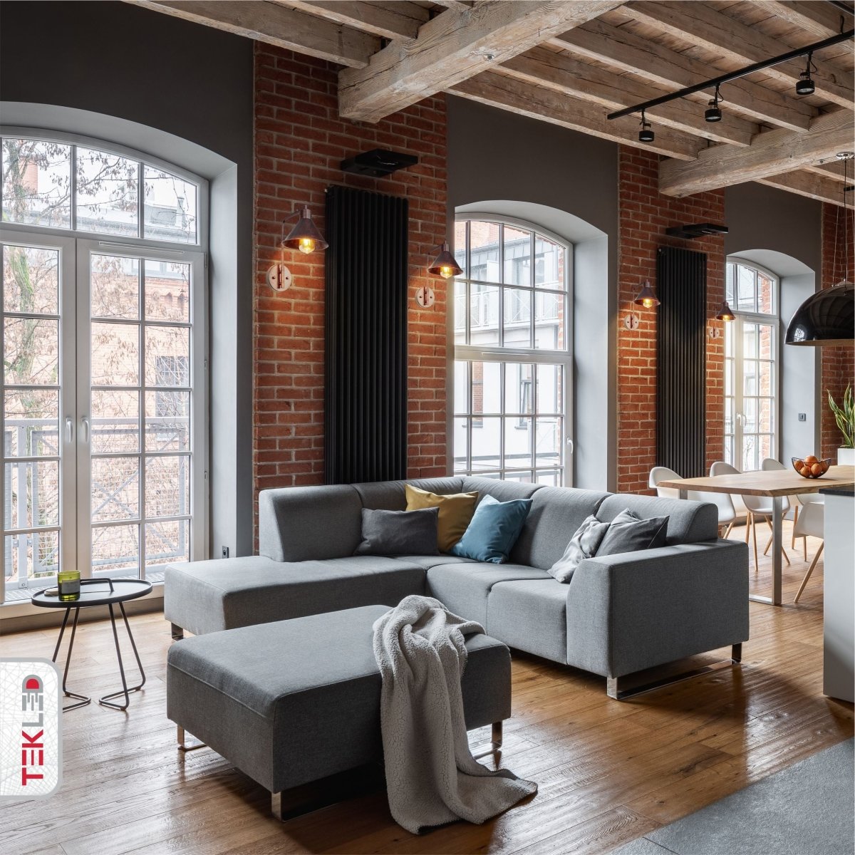 Indoor usage of Red Bronze Metal Funnel Wall Light with E27 Fitting | TEKLED 151-19638