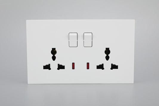 SWITCHED DOUBLE 3 PIN UNIVERSAL SOCKET WITH NEON S60-046 BABY FACE (TEKLED ELECTRIC)