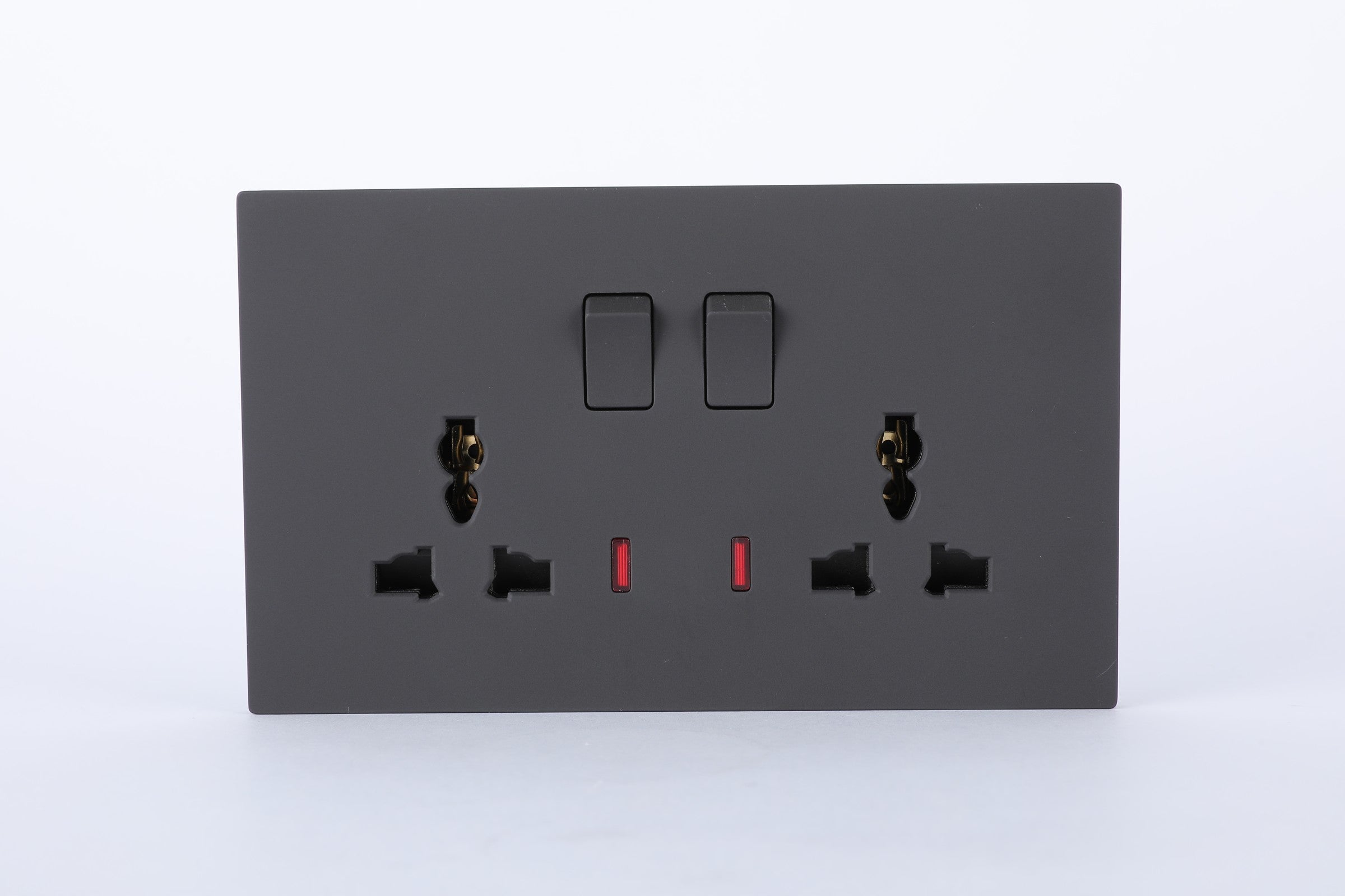 SWITCHED DOUBLE 3 PIN UNIVERSAL SOCKET WITH NEON S60-046 BABY FACE (TE
