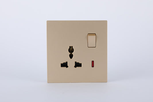 SWITCHED 3 PIN UNIVERSAL SOCKET WITH NEON S60-015 BABY FACE (TEKLED ELECTRIC)