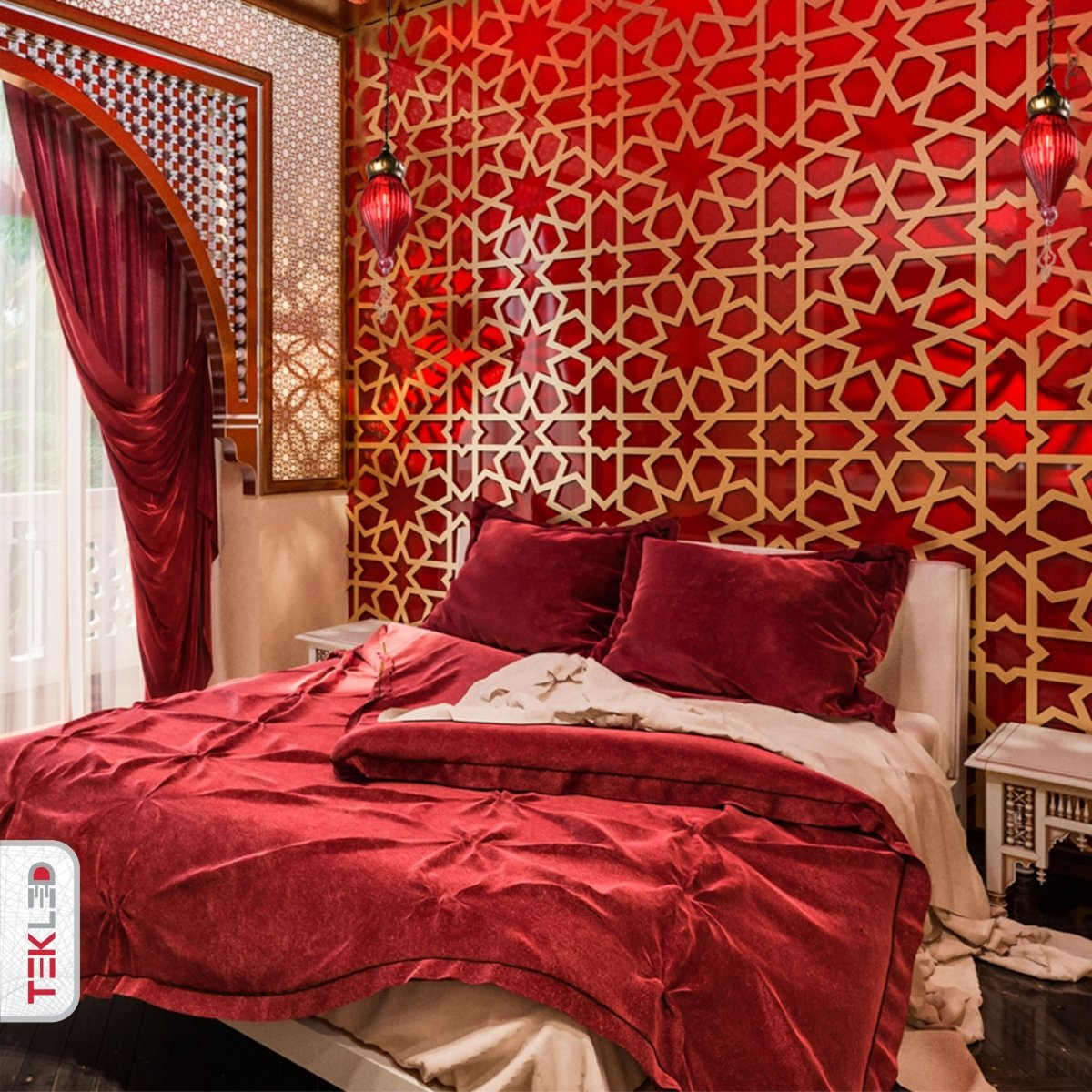 Indoor usage of Moroccan Style Antique Brass and Red Glass Pendant Light E27 | TEKLED 158-19558