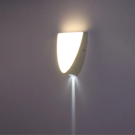 Semi-ellipse Plastic Modern LED Outdoor Wall Light 15W